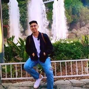 Meet your Posher, Chris